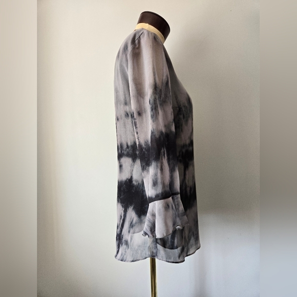 IRIS SETLAKWE Light Grey And Navy Tie Dye Delicate Blouse. Size 2 - Picture 8 of 13